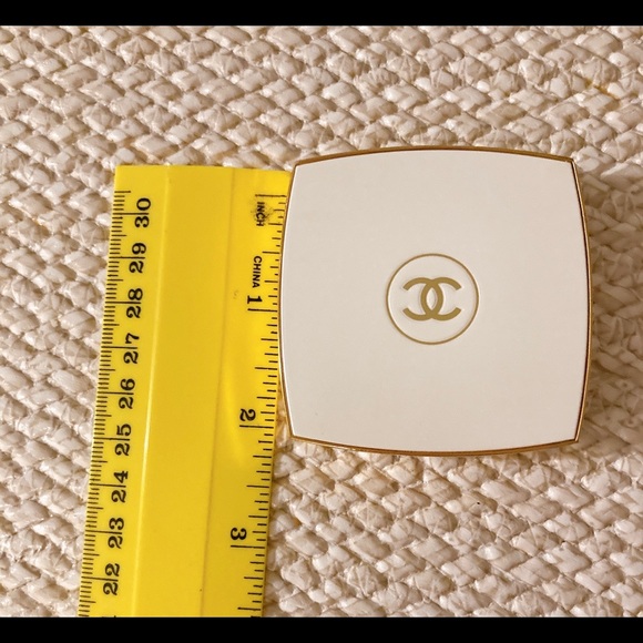 🎁🎁🎁 Chanel perfume solid perfume case - Picture 5 of 5